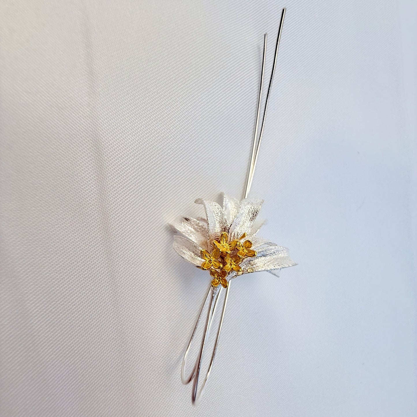 SILVER HANDMADE FLOWER DANGLING EARRING