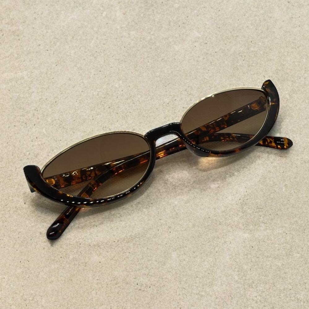 RETRO SUNGLASSES